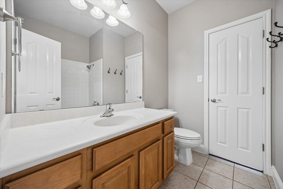12825 Rush Creek Ln - Photo 5 of 21