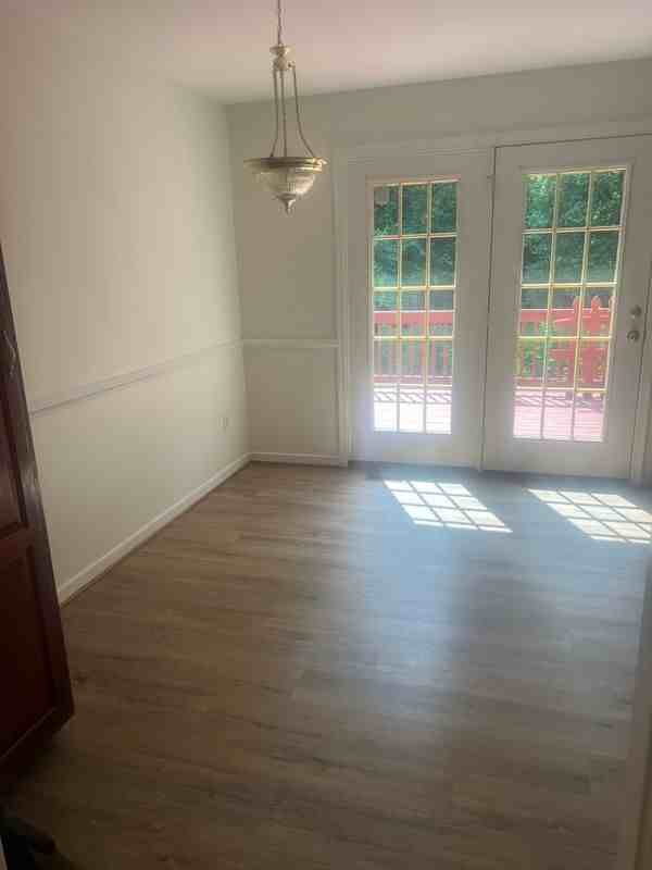 13090 Gravelbrook Rd - Photo 4 of 11