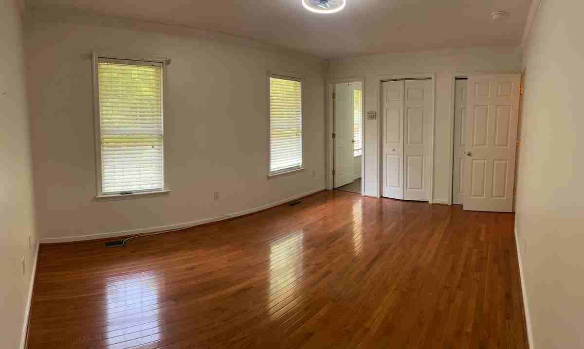13090 Gravelbrook Rd - Photo 5 of 11