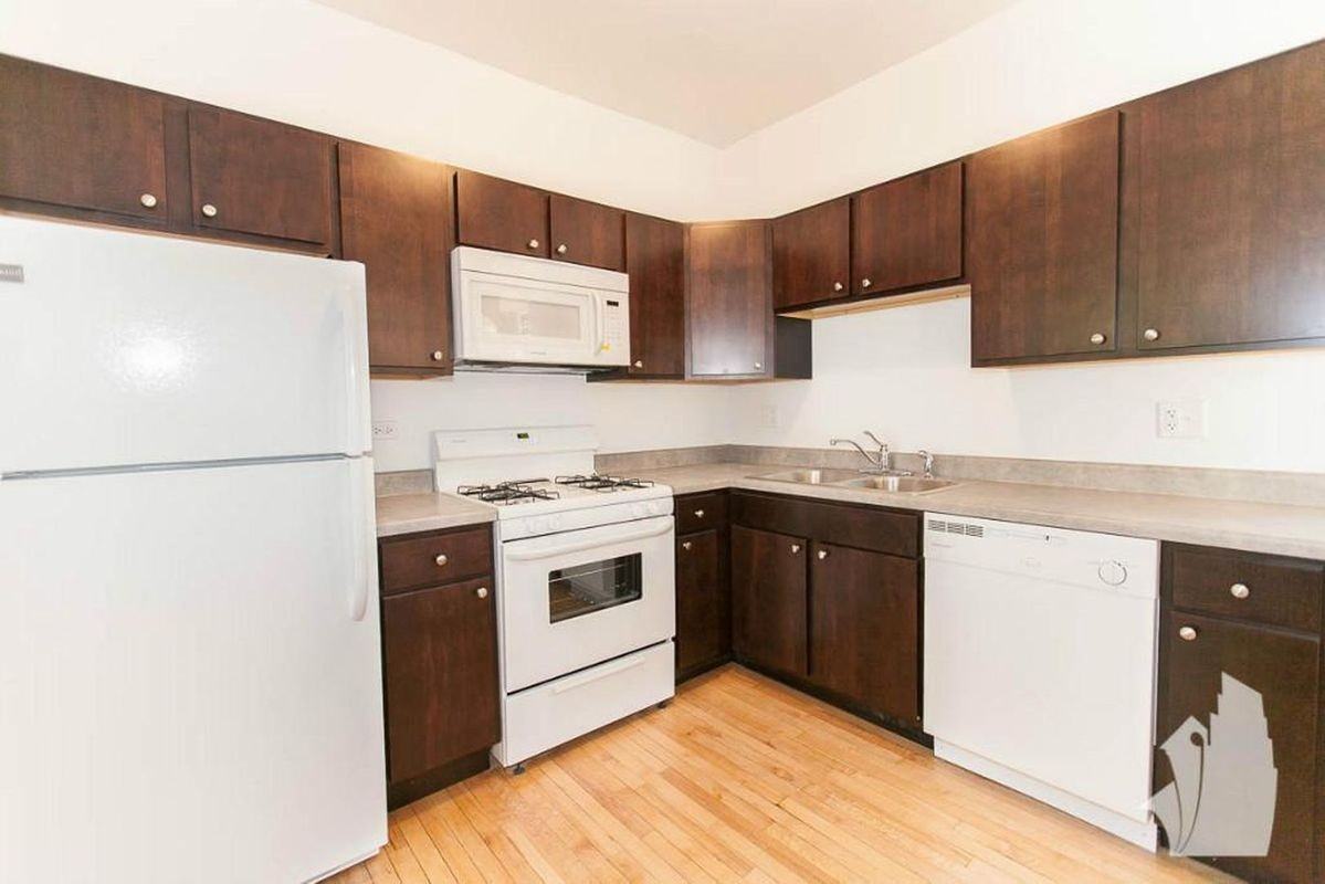 2915 W George St - Photo 7 of 9