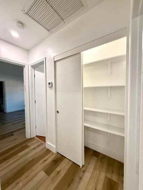 4411 Thomas St - Photo 3 of 16