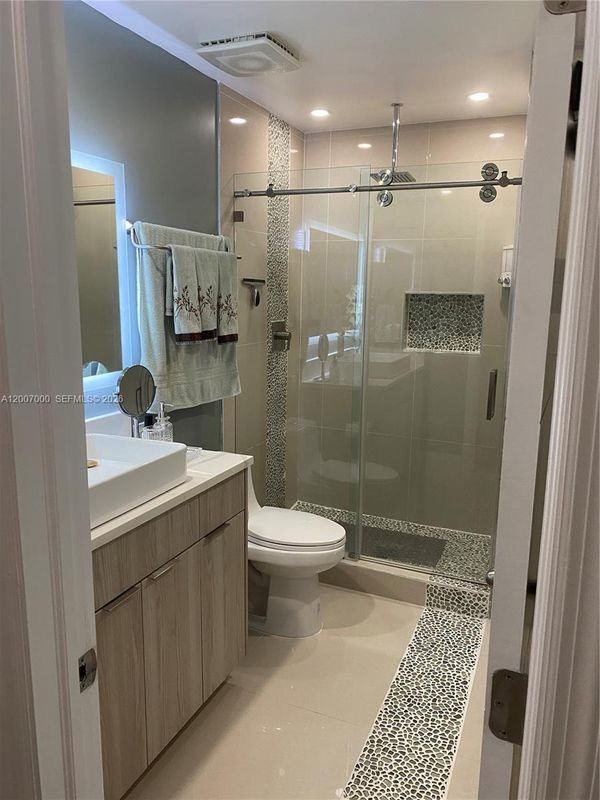 428 N Crescent Dr - Photo 6 of 14