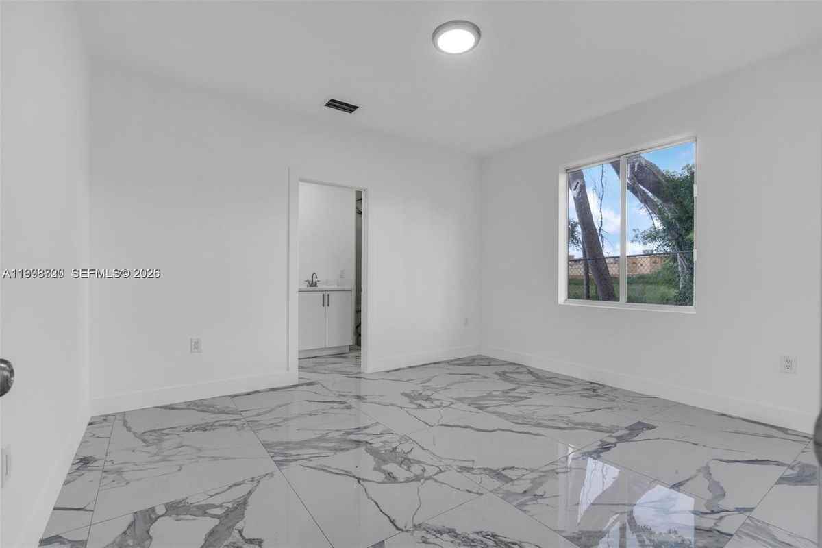 11870 Sw 220th St ##A - Photo 2 of 20