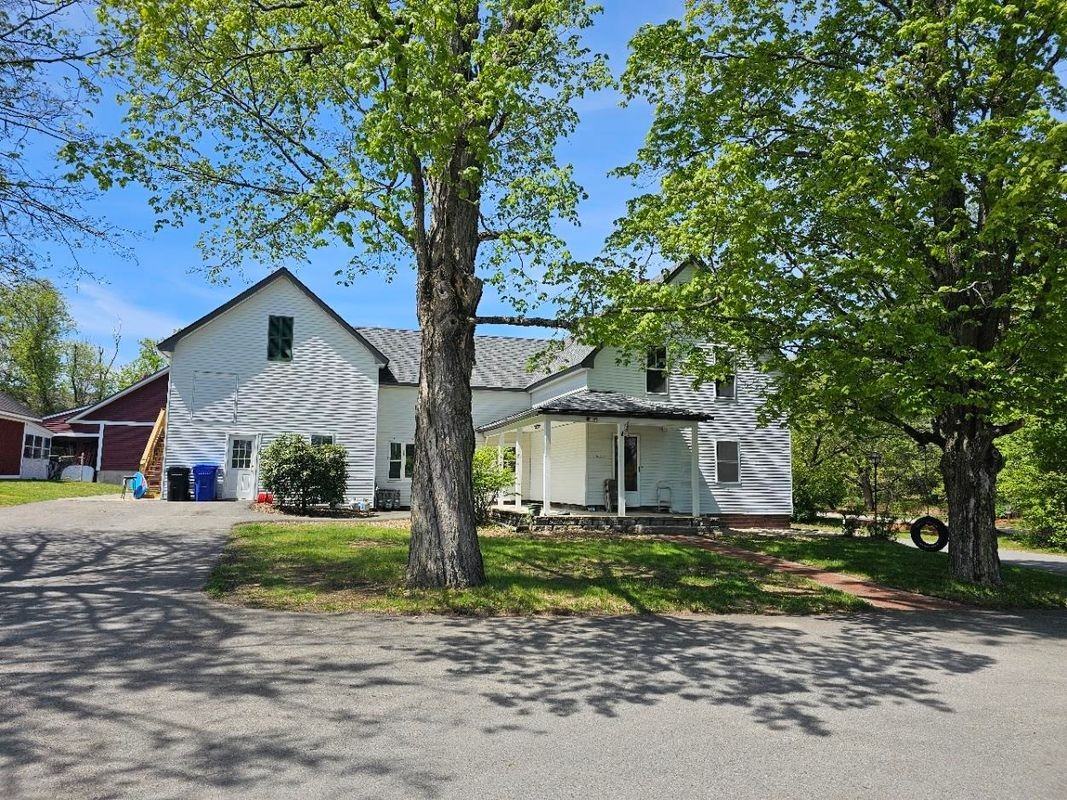 117A Lowell Rd - Photo 2 of 25