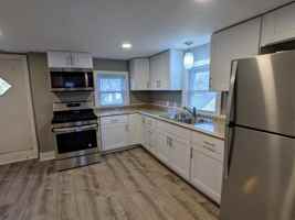 featured image of 262 S Pearl St #3