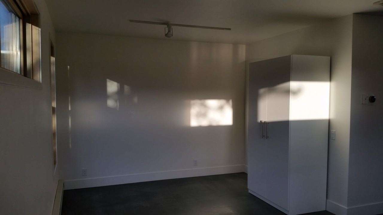 456 S 3rd St #C - Photo 5 of 21