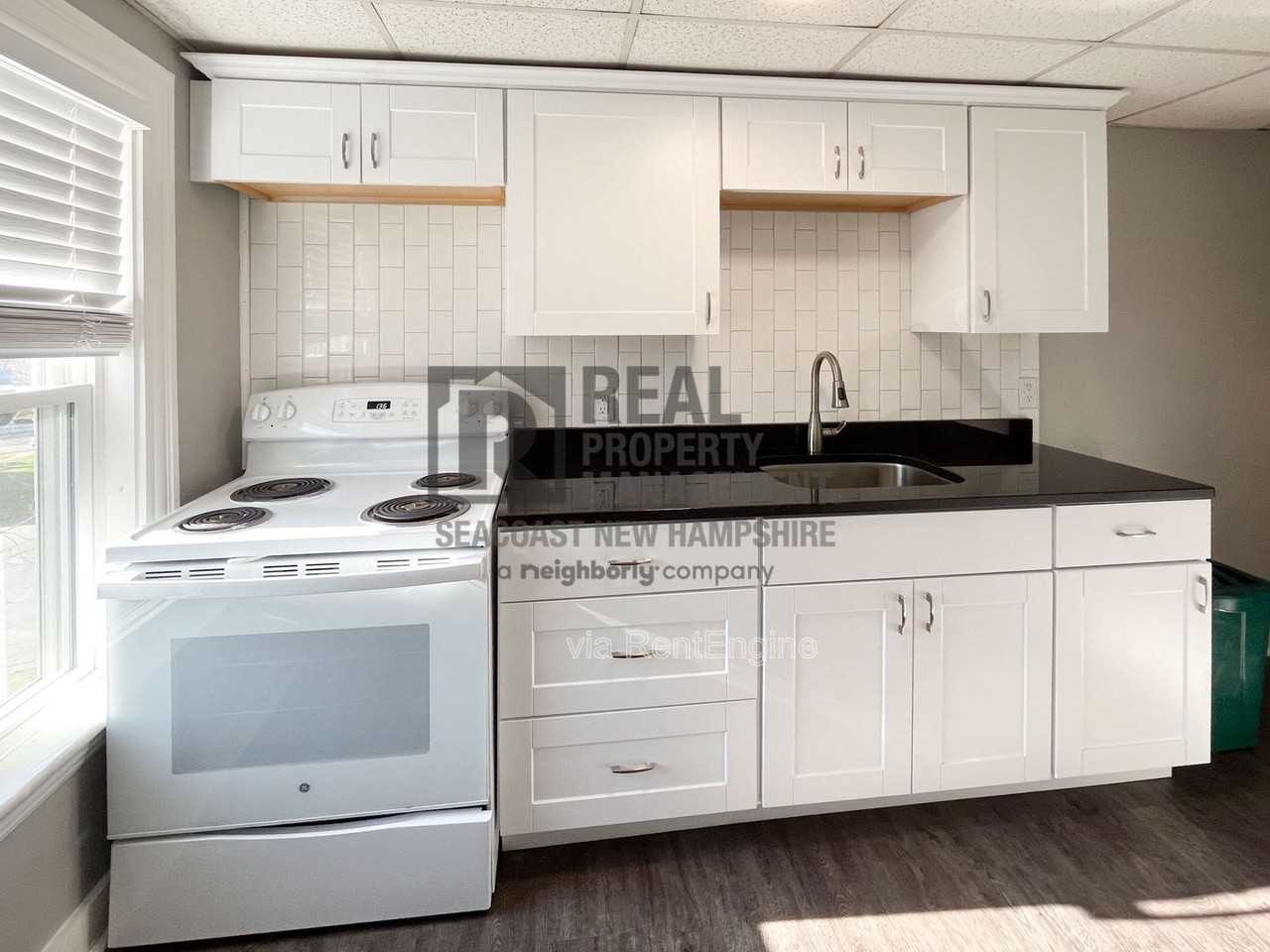 20 Pearl St #E - Photo 2 of 10