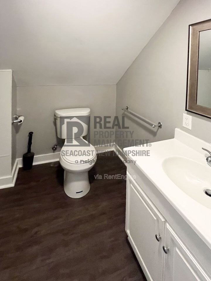 20 Pearl St #E - Photo 4 of 10
