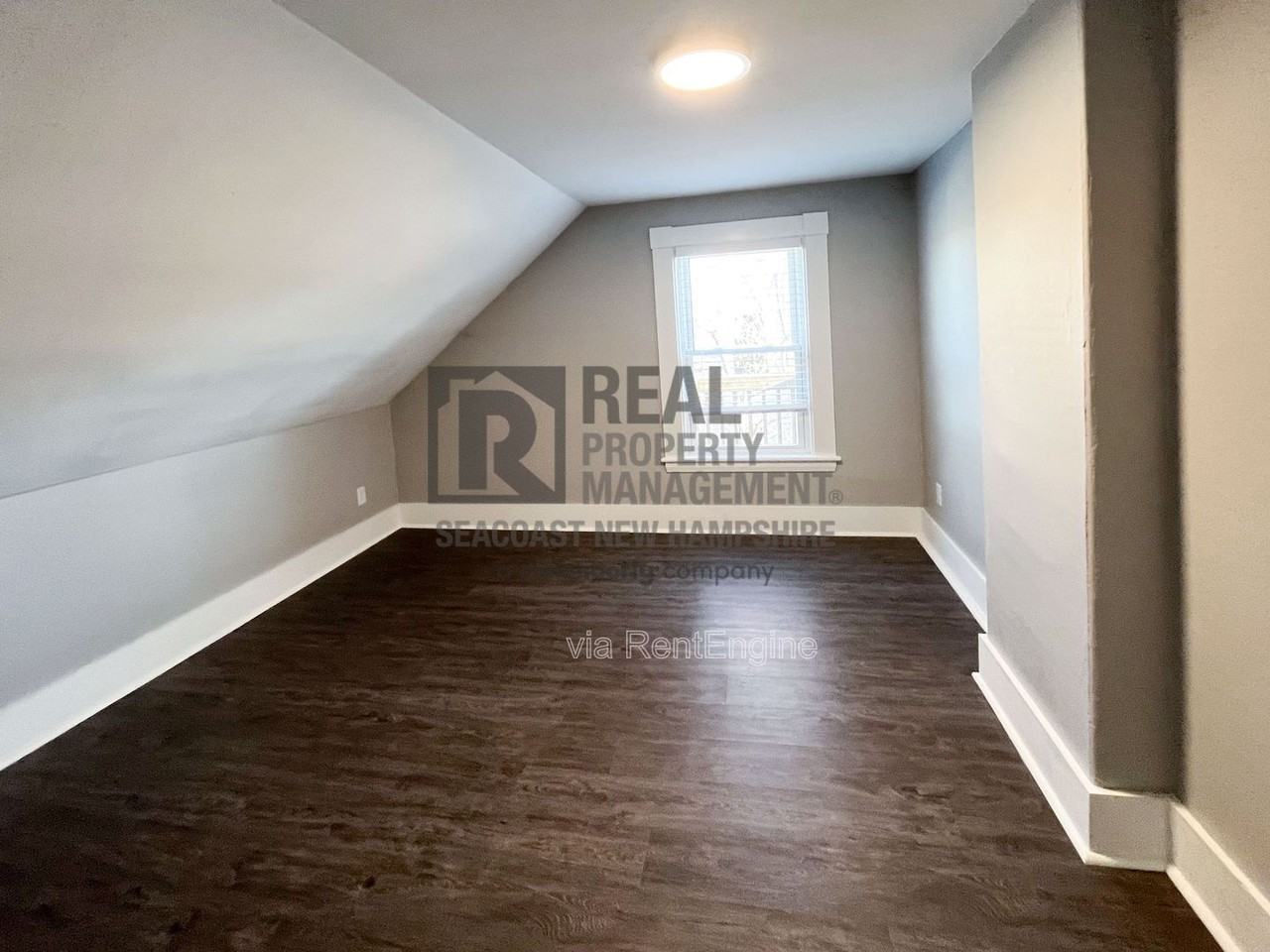 20 Pearl St #E - Photo 7 of 10
