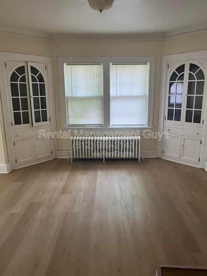 1649 Russell Ave N #2 - Photo 3 of 27
