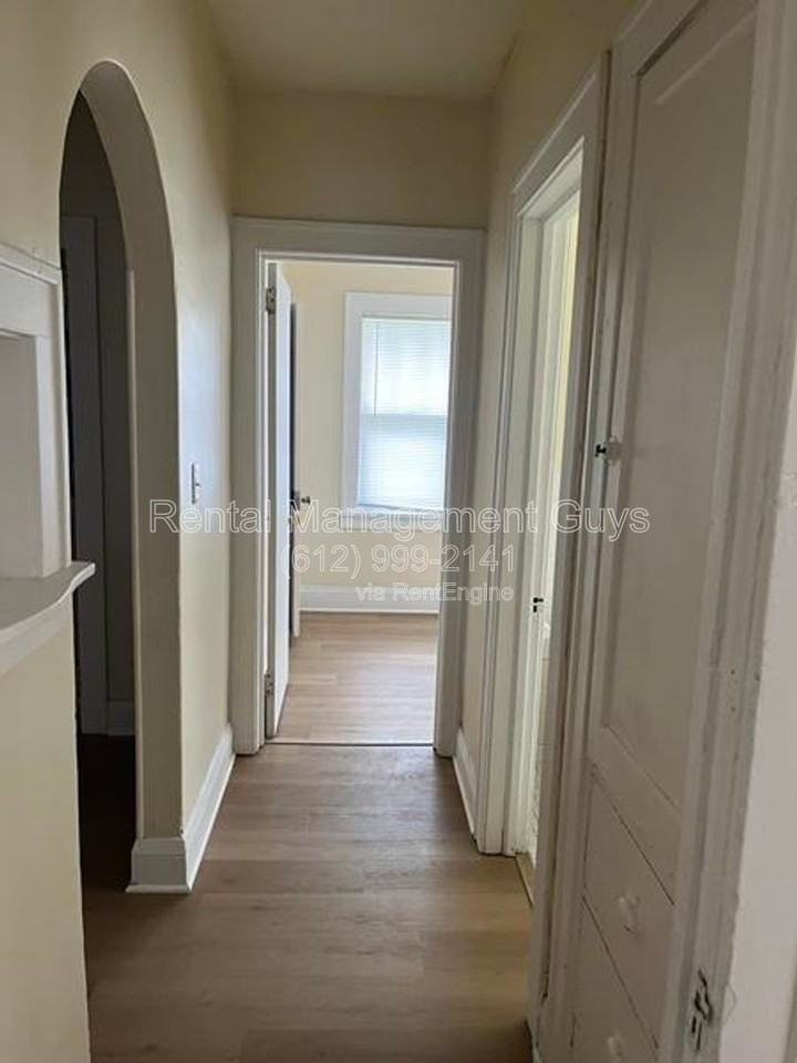1649 Russell Ave N #2 - Photo 5 of 27