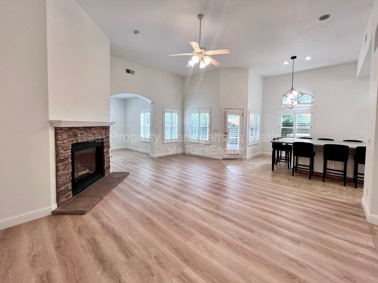 1030 E Royal Dornoch Ave - Photo 3 of 30