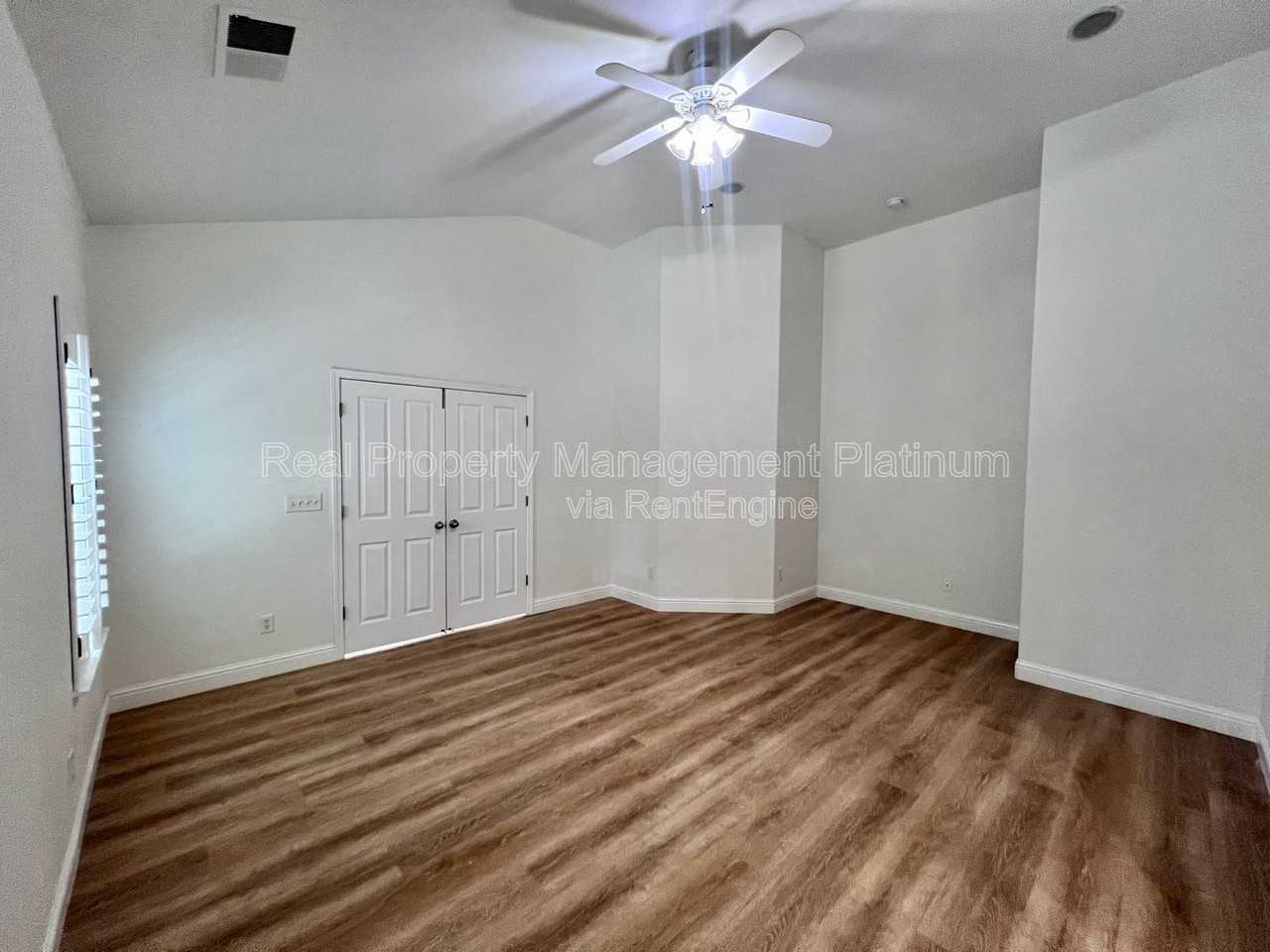 1030 E Royal Dornoch Ave - Photo 4 of 30