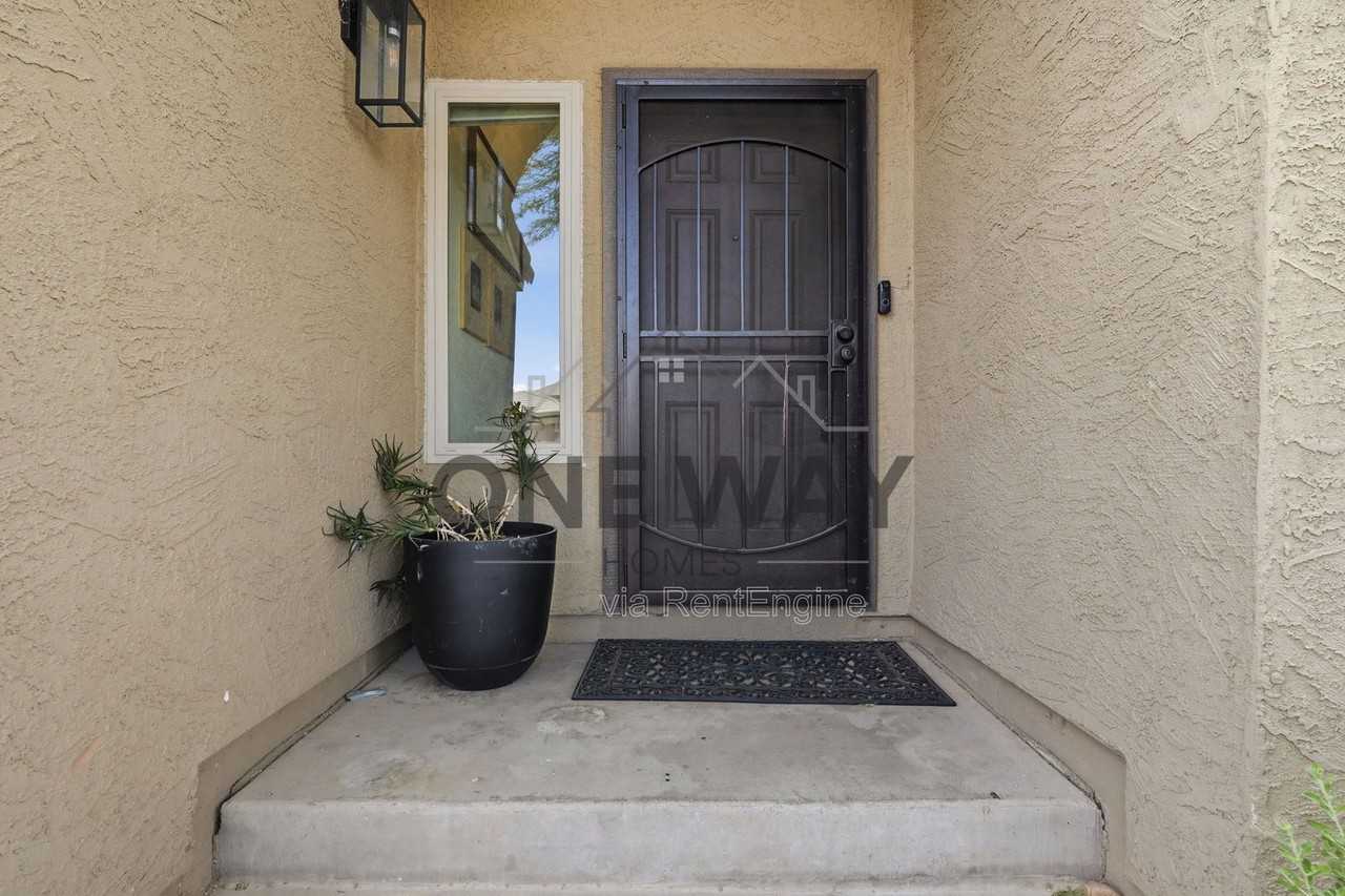 8953 E Hillview St - Photo 5 of 45