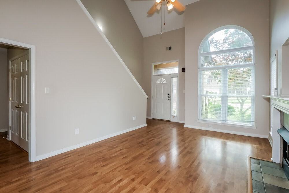 6076 Armistead St - Photo 6 of 17