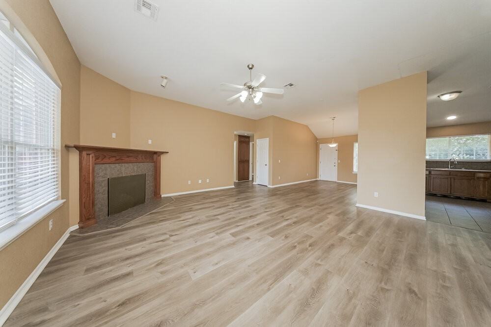 2321 Fruitful Dr - Photo 3 of 16