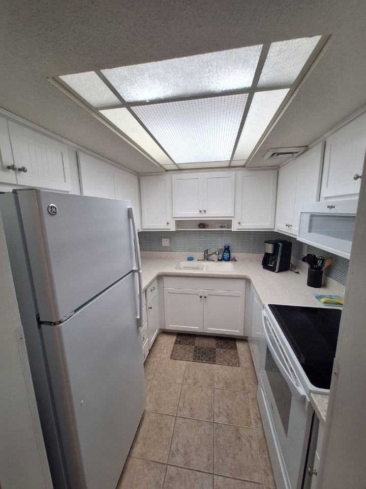 2437 Harbor Blvd #202 - Photo 4 of 17