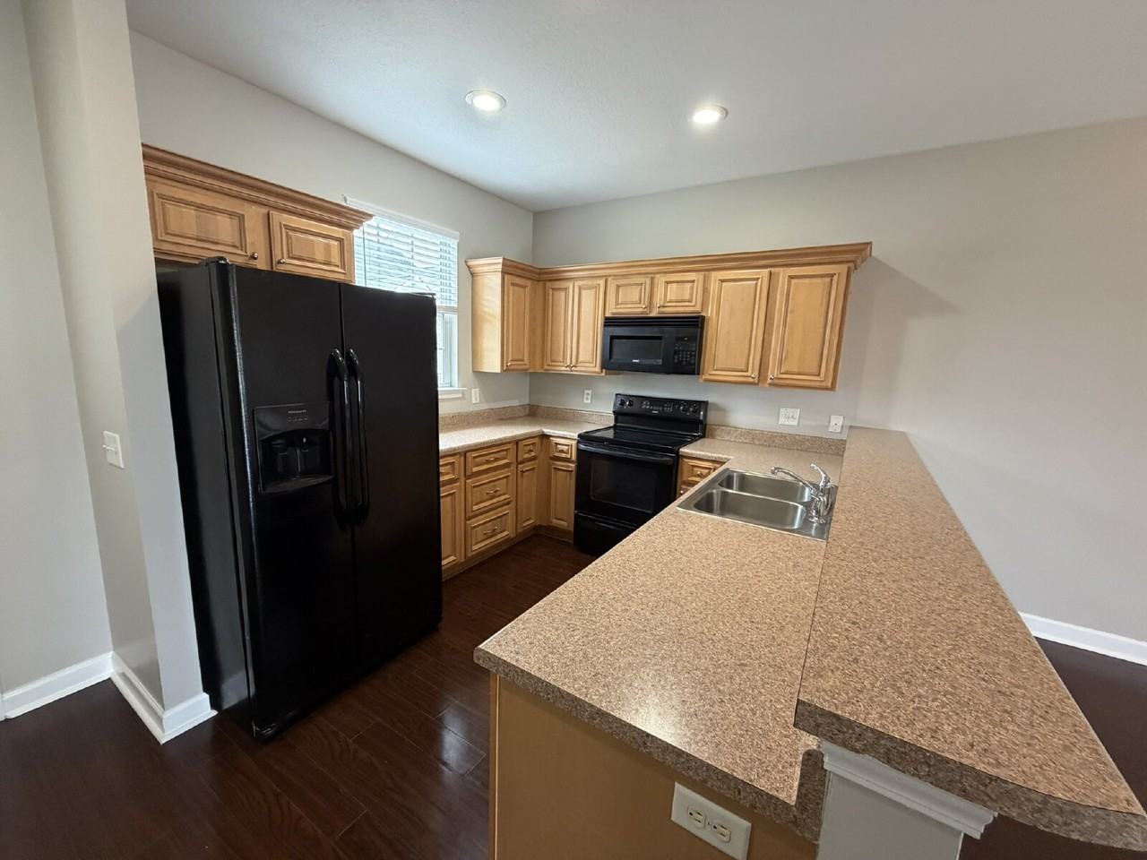 607 Atkinson Dr - Photo 3 of 16