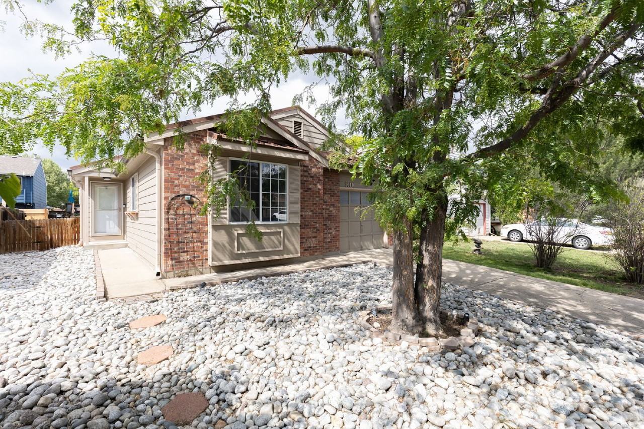 1610 Ervine Ave - Photo 3 of 23