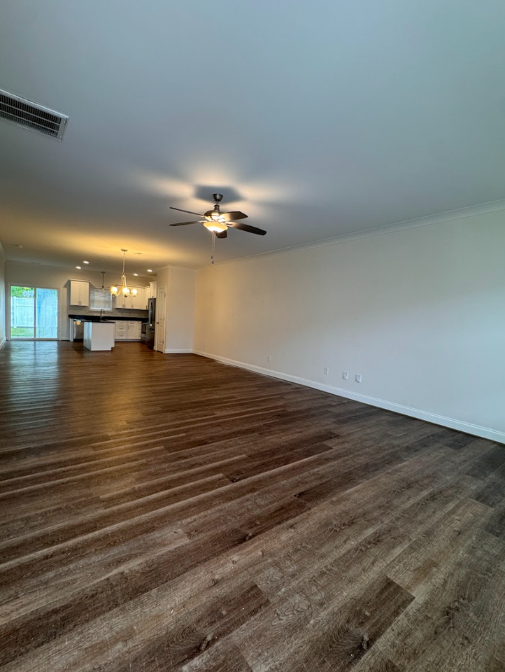 407 Albus Dr - Photo 2 of 17