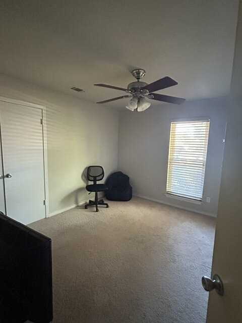737 Snowden Dr - Photo 4 of 10