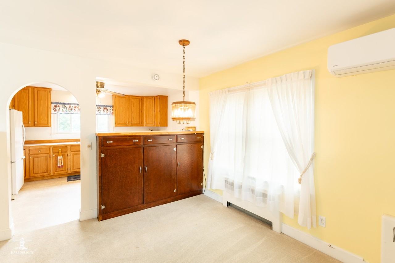 44 Westbrook St - Photo 4 of 42