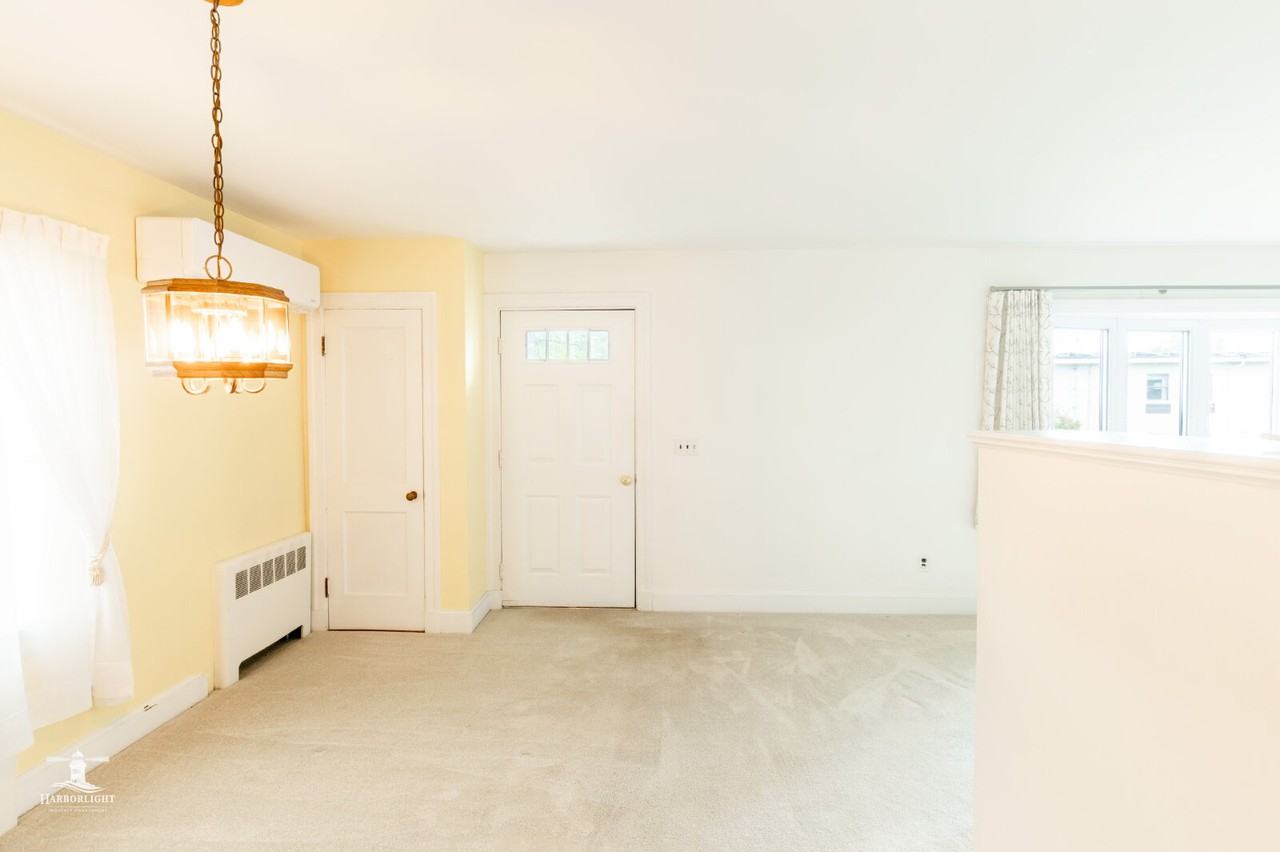 44 Westbrook St - Photo 6 of 42