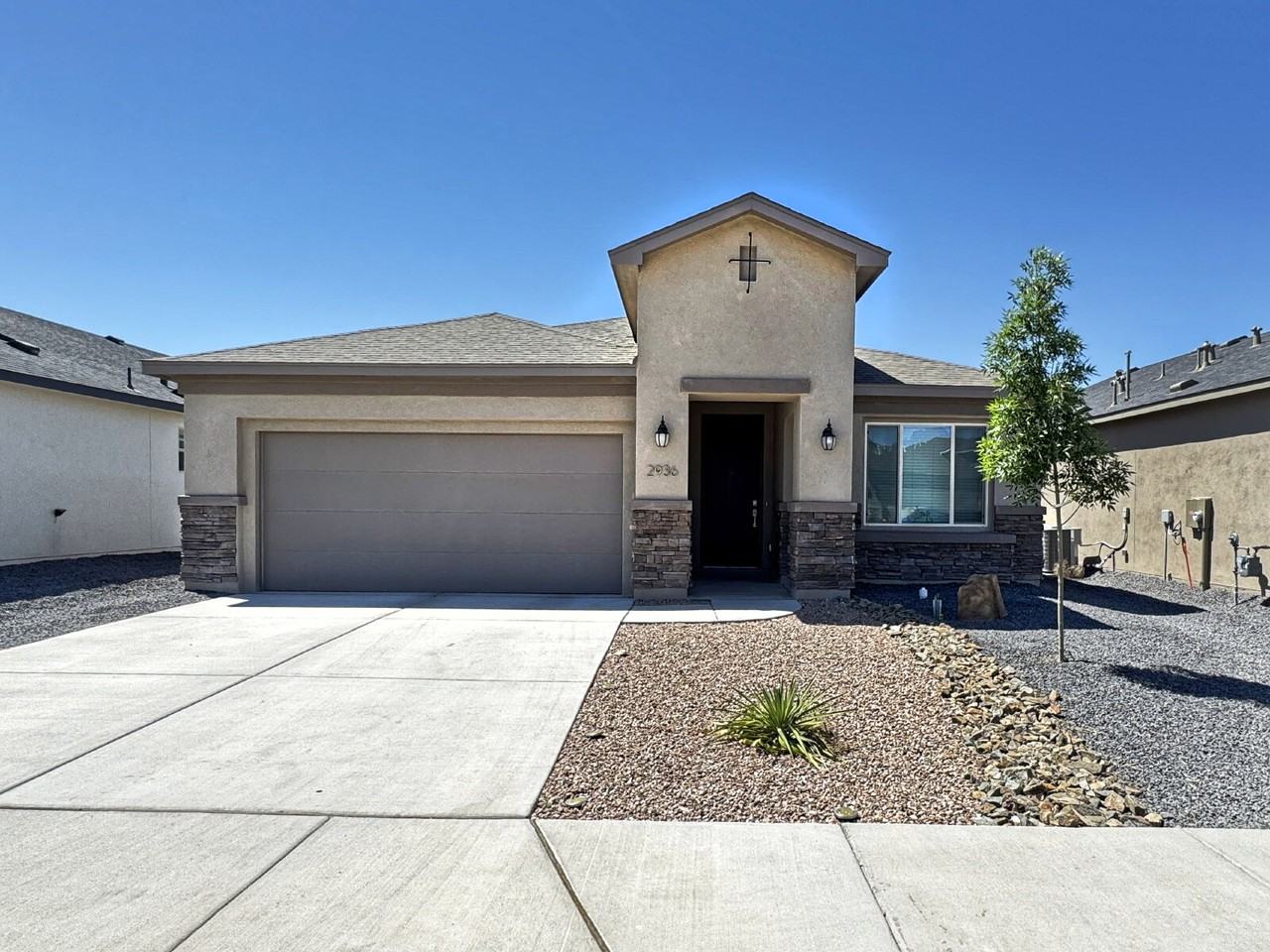 2936 Tierra Del Mar Ave