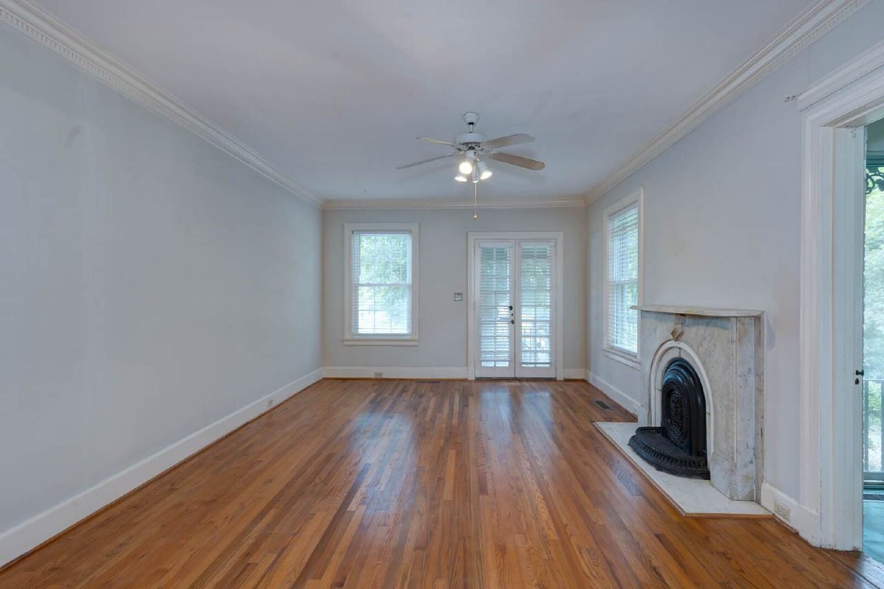 1521 Dixon Dr - Photo 5 of 24