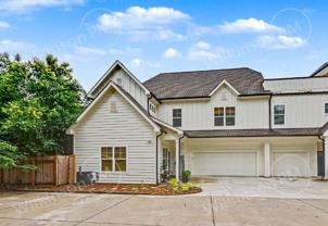 221 S Gardner Ave - Photo 1 of 1