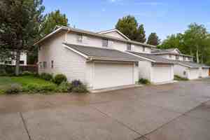 featured image of 1801 Ne Purcell Blvd #11