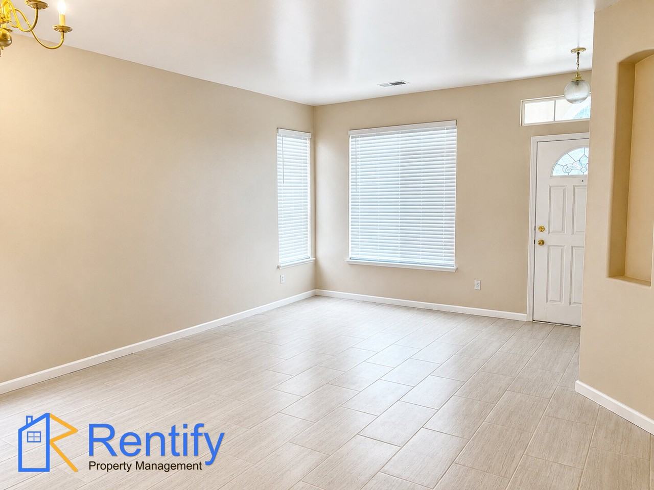 404 Windsor Park Dr - Photo 5 of 46