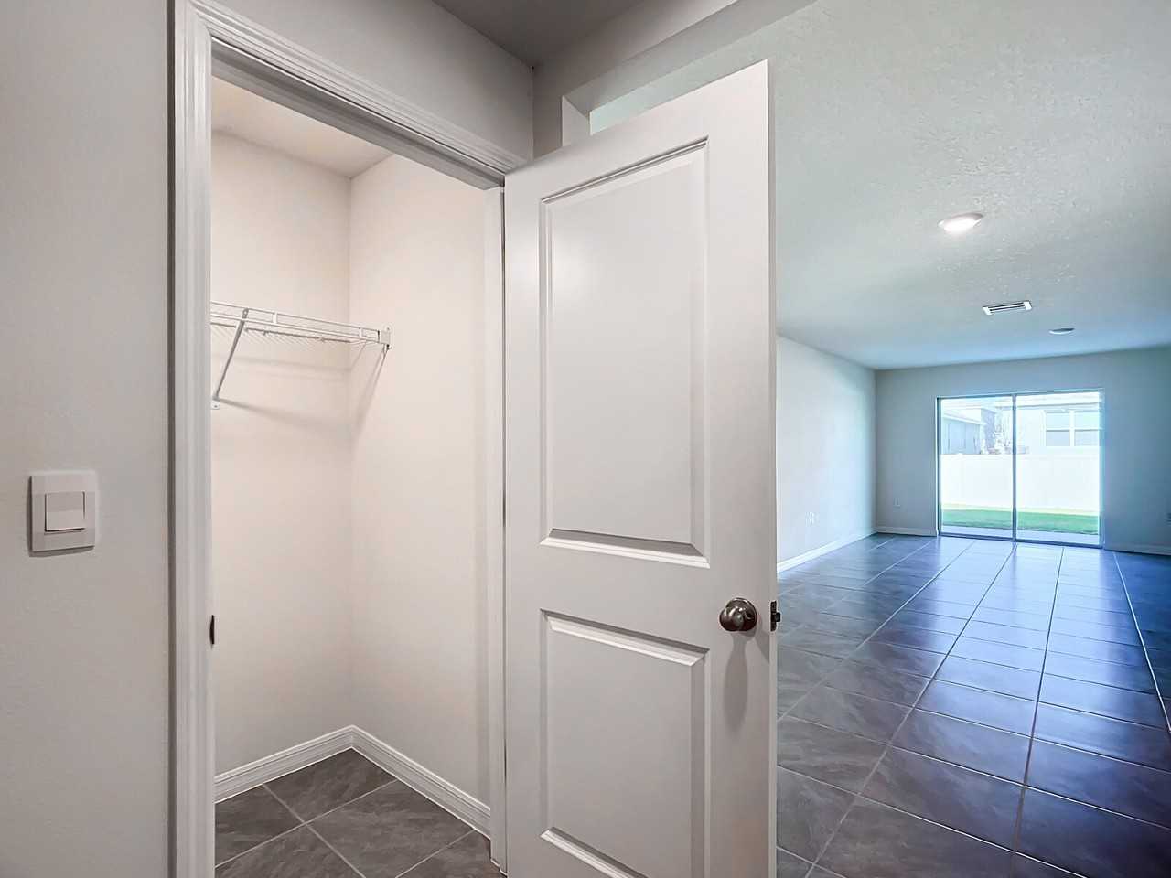 8656 Sw 45th Ct - Photo 6 of 50