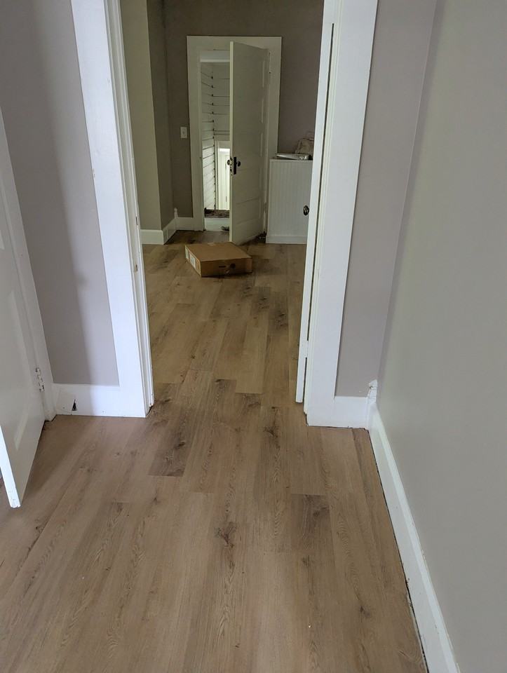 218 Howell St - Photo 5 of 8