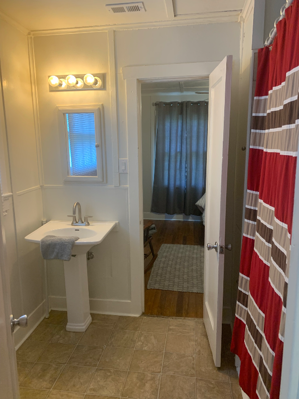 614 W Lee Ave - Photo 6 of 7