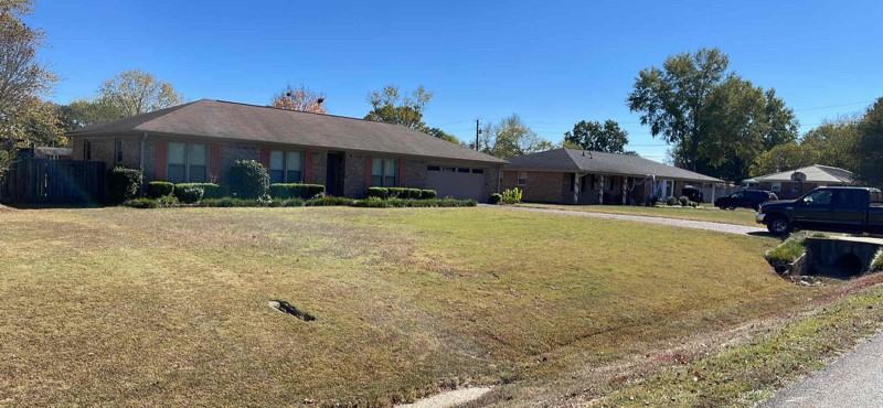 206 Mary Lee Dr - Photo 2 of 15