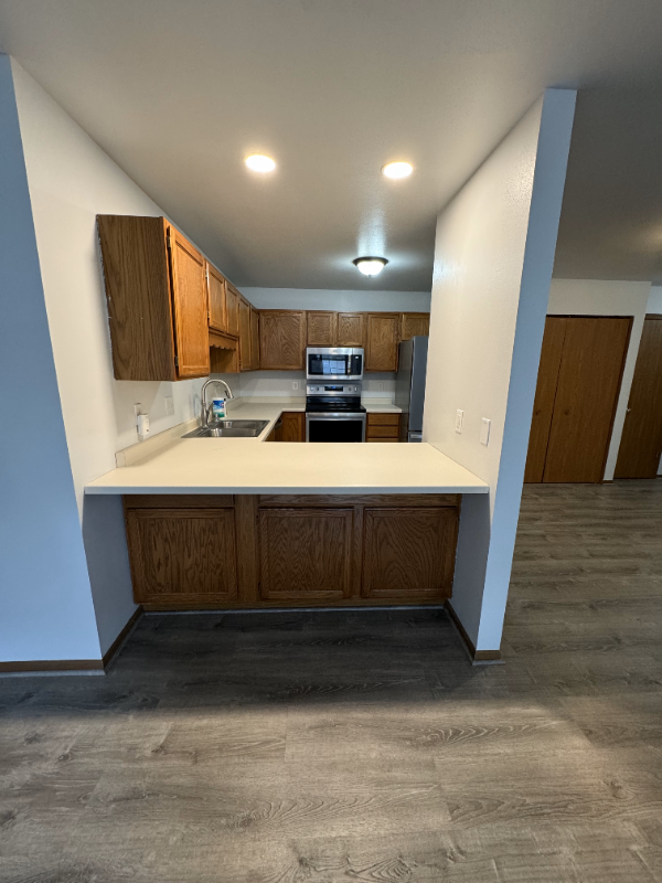 815 Rockingham Ct - Photo 2 of 10