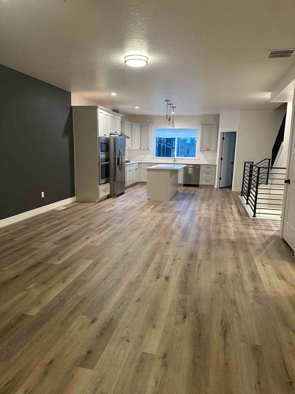 615 E St - Photo 5 of 21