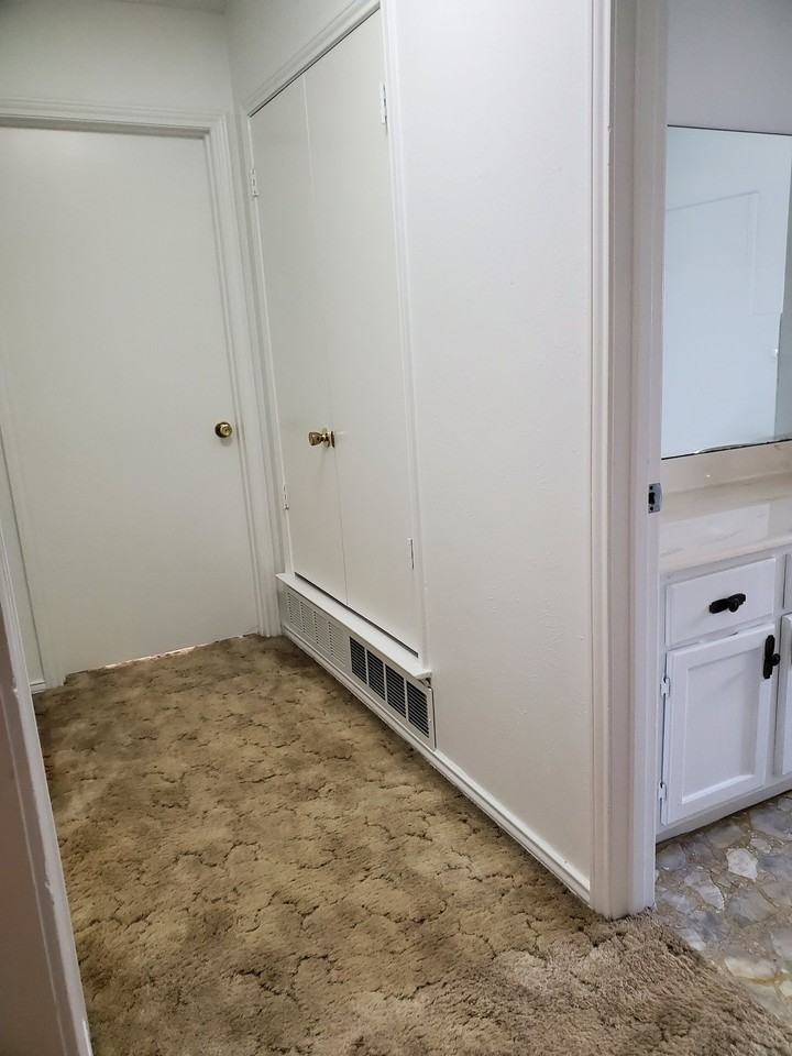 400 N Nolan River Rd #B - Photo 4 of 19