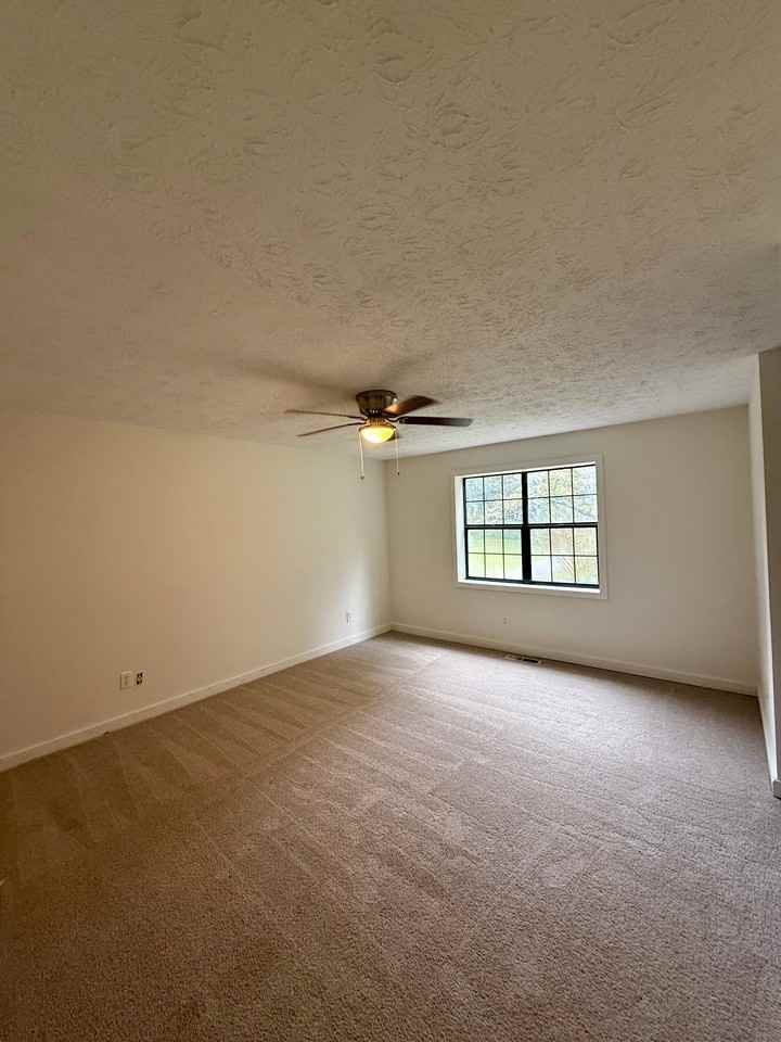 108 Allen Rd - Photo 2 of 19