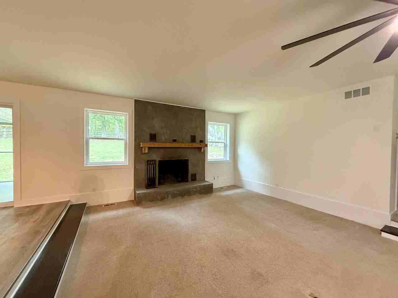 108 Allen Rd - Photo 6 of 19
