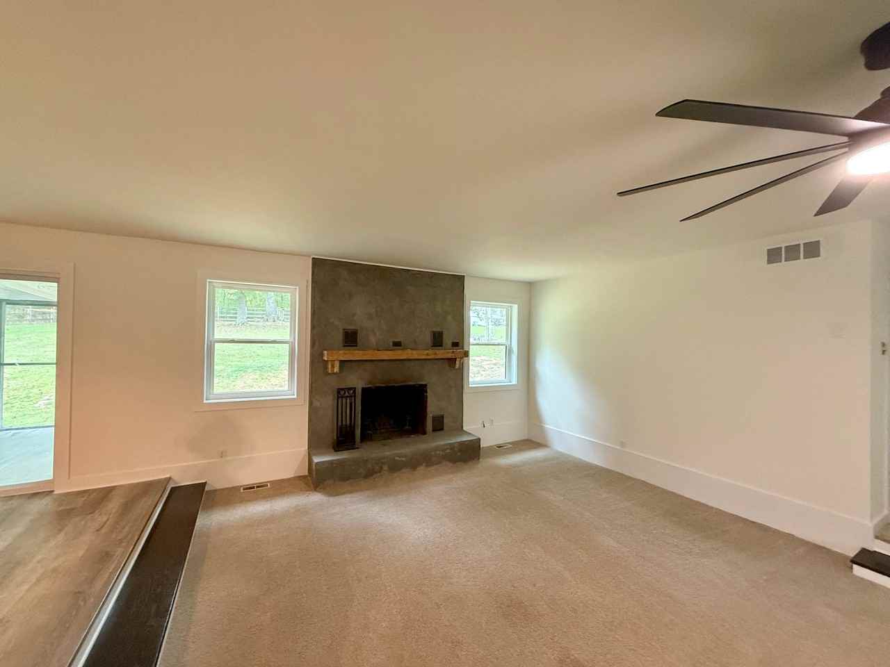 108 Allen Rd - Photo 7 of 19