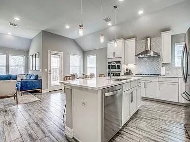6516 Cedarhurst Ct - Photo 2 of 20