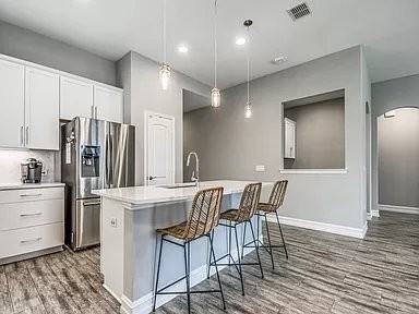 6516 Cedarhurst Ct - Photo 4 of 20