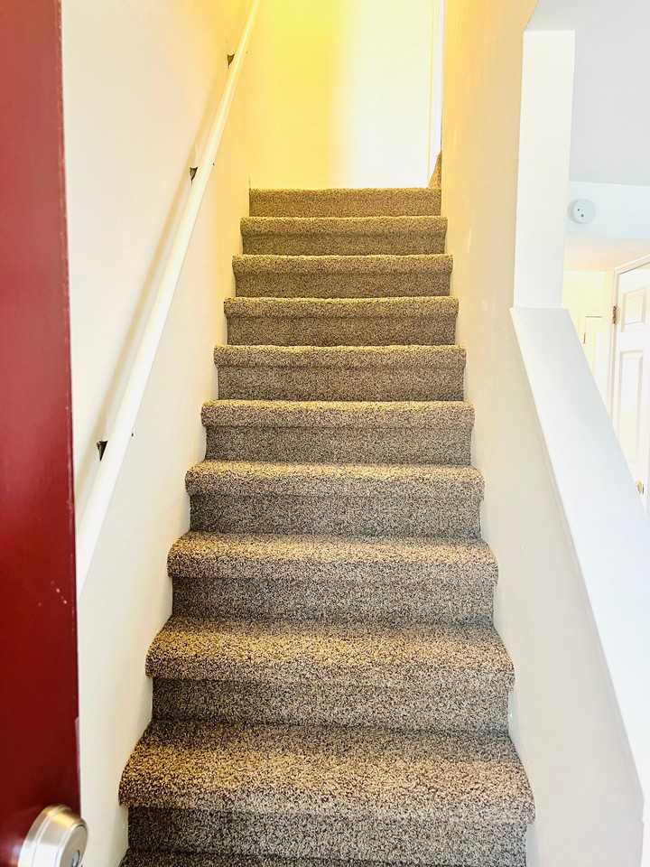920 N Benton Ave #918 - Photo 4 of 9