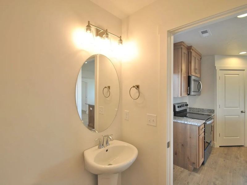 2327 Nw - Photo 5 of 12