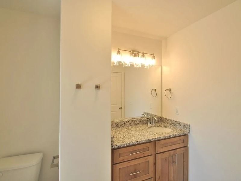 2327 Nw - Photo 7 of 12
