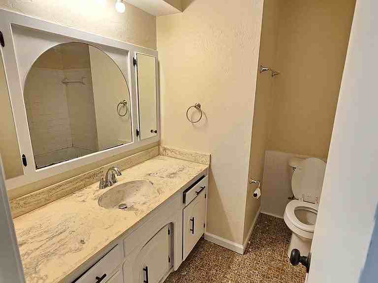 2509 Sw 91st St - Photo 6 of 20