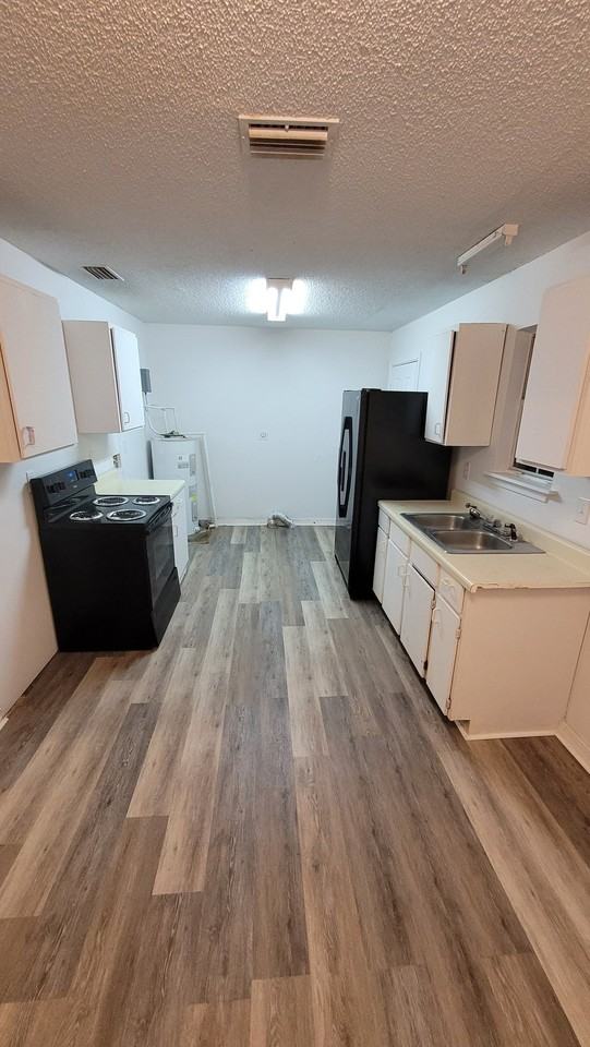 2217 Boykin Blvd - Photo 2 of 11