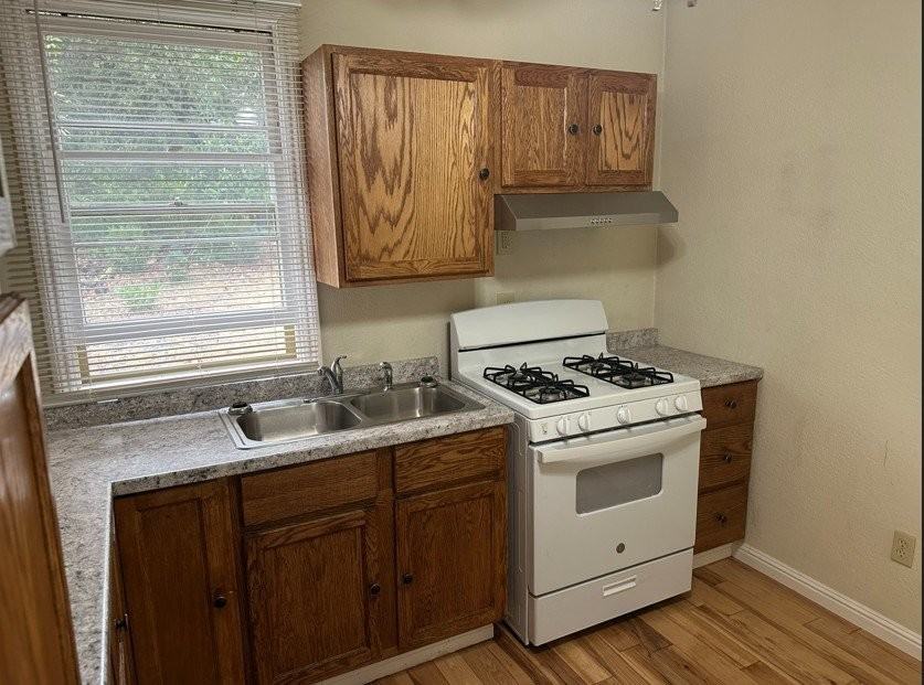 600 Sand Hill Rd - Photo 7 of 8